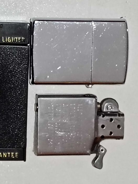 2 запалки Zippo + Калъфчета за колан