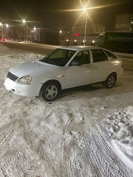 Машина сатылады.