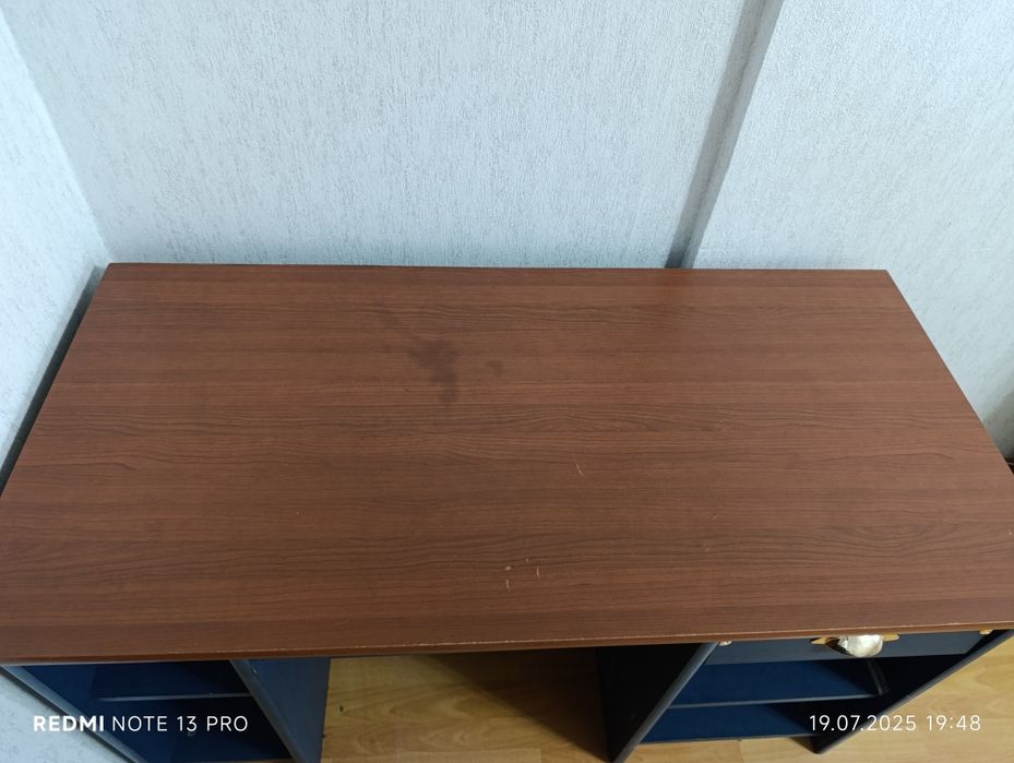 Продаю стол для работ