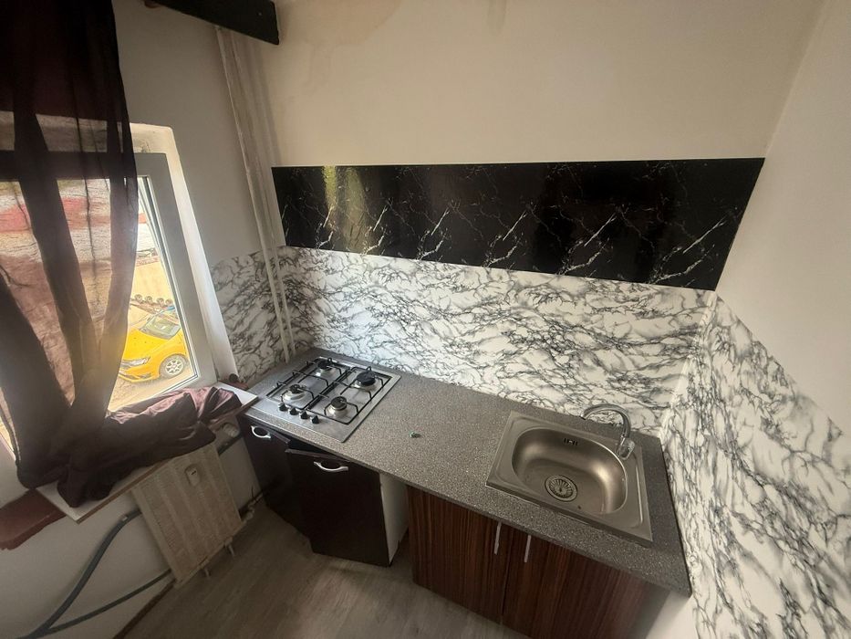 Garsonieră de închiriat