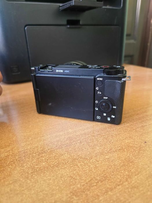 Камера Sony zv-e10