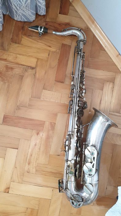 Посребрен саксофон Amati Kraslice Classic Deluxe