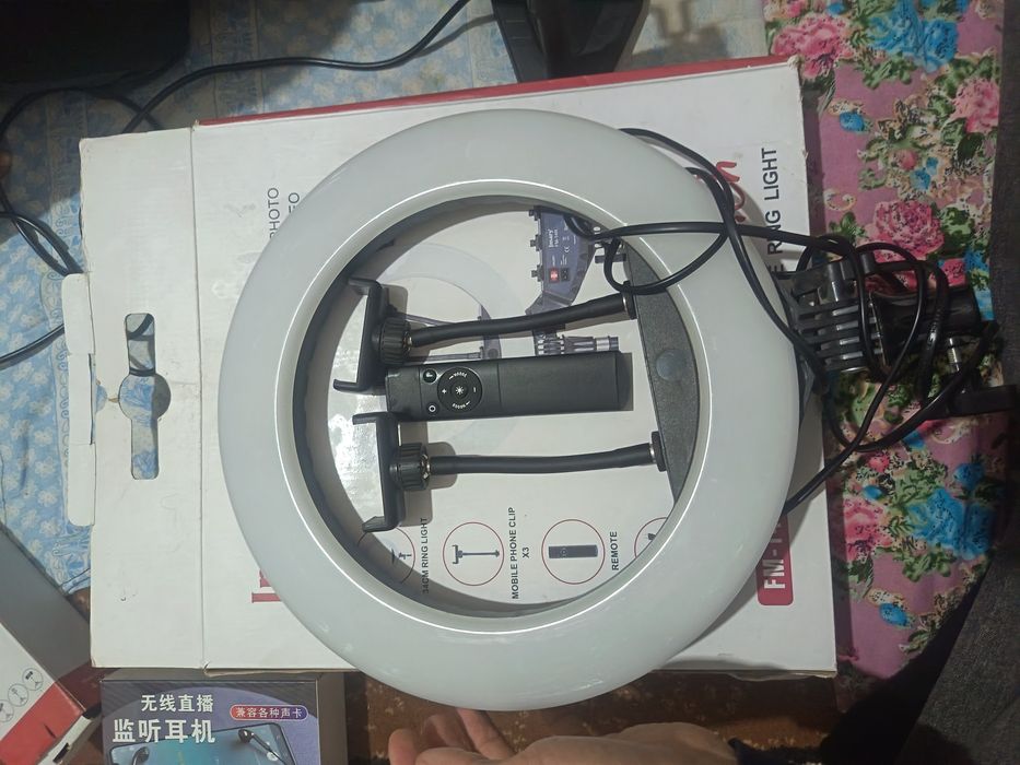 Lampa komplekt. tiktok. Bigolife. 2,3 xil rangda yonada yangi holatda