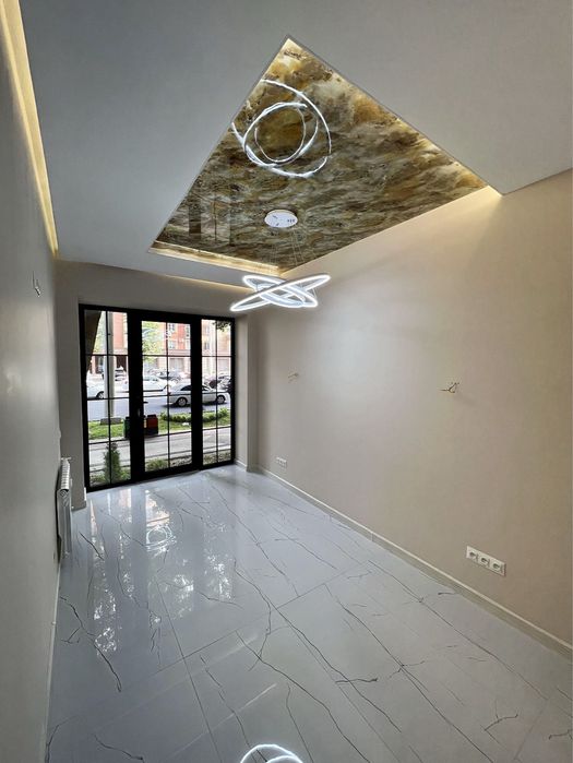 Продается евро помещение на Нукусской ул. вдоль дороги