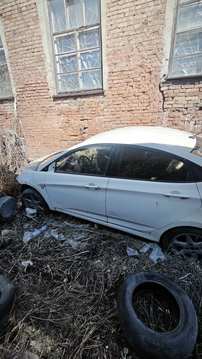Hyundai accent 2014 г