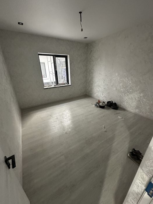 Продается 1соту 4хонали коттедж, Хонобод Сергели тумани