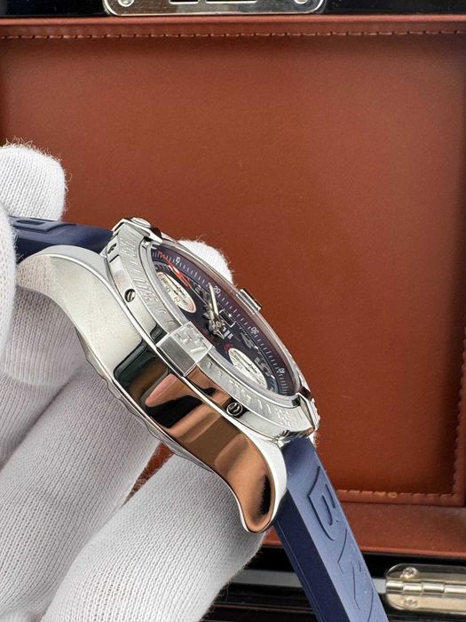 Breitling Avenger Chrono