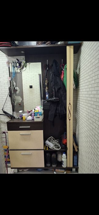 Продам прихожую бу