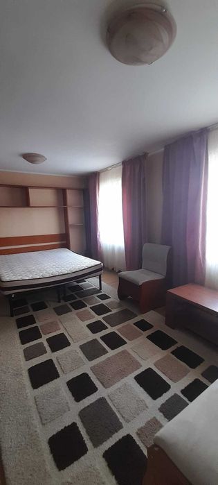 Vindem apartament 3 camere zona scoala 7