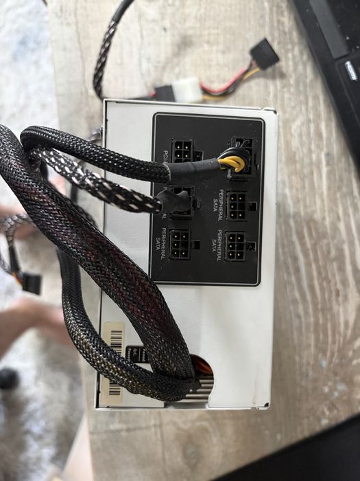 Блок питания AeroCool Templarius Imperator 1150W.