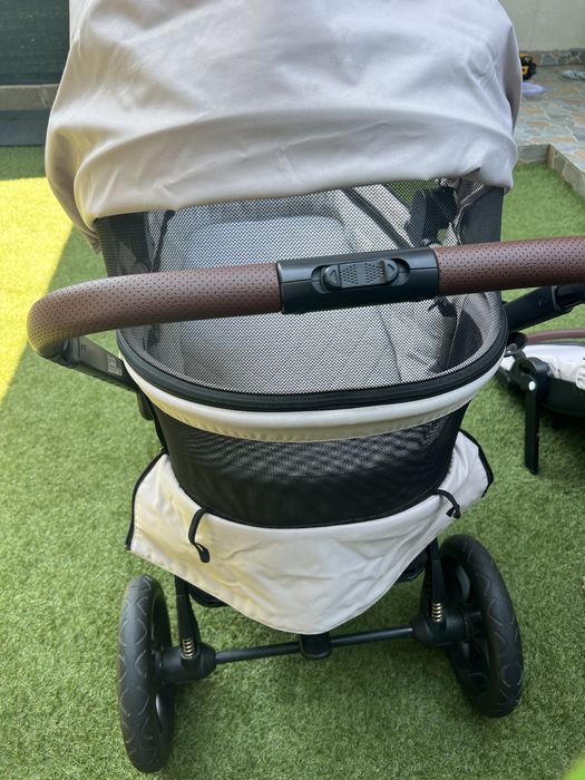 Carucior 2 in 1 Hauck Walk  N Care, stare foarte buna
