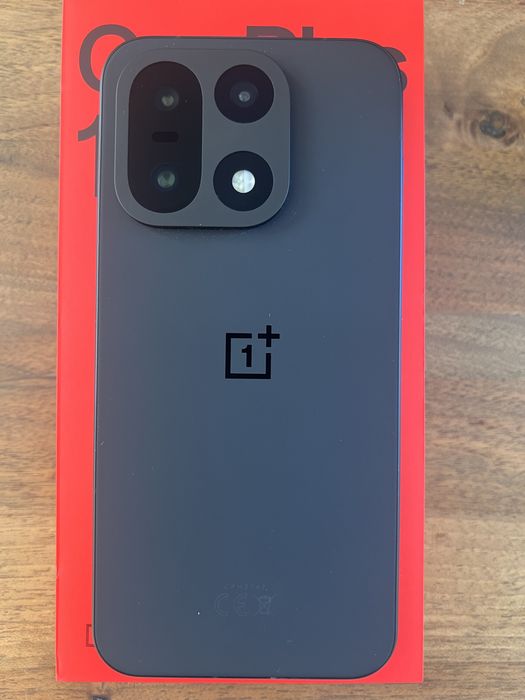 OnePlus 15, 512GB, 16GB Ram, Infinite Black, като нов
