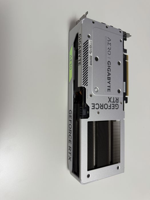 Placa video gigabyte geforce RTX 4060 Ti cu GARANTIE inca 24 luni!