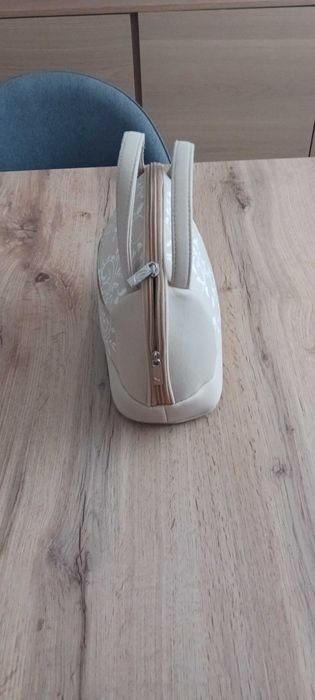 Дамска чанта за козметика