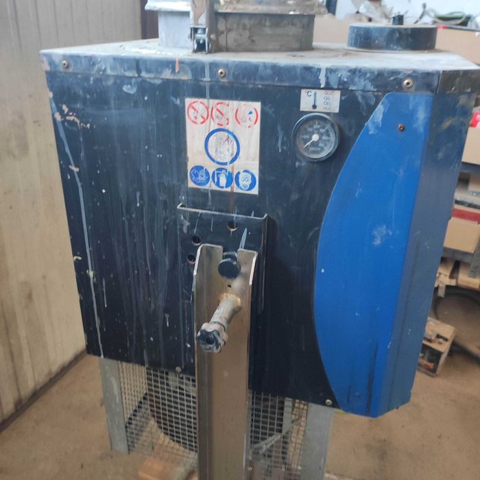 Distilator / recuperator diluant si solvent de la spalare