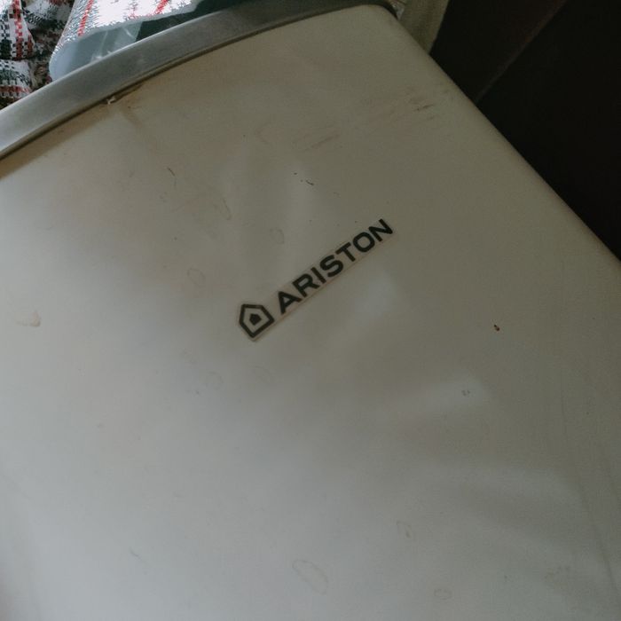 Водонагреватель Аристон