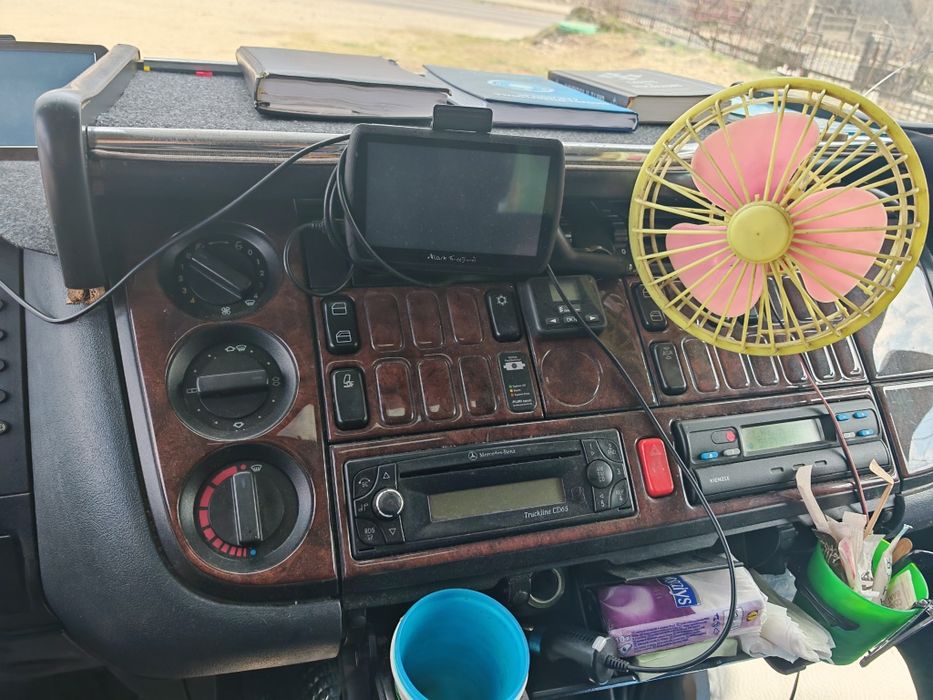 Vând Mercedes Atego