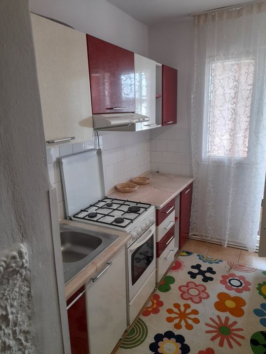 Inchiriez apartament cu doua camere in Zona industrială