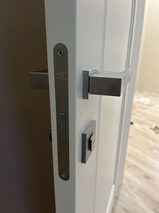 Установка дверей