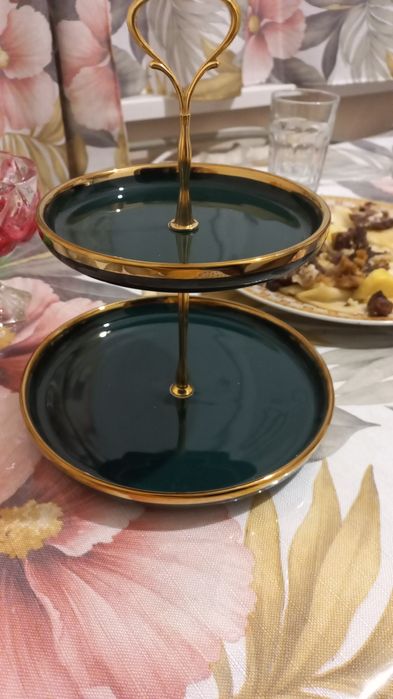 Двухярусная тарелка