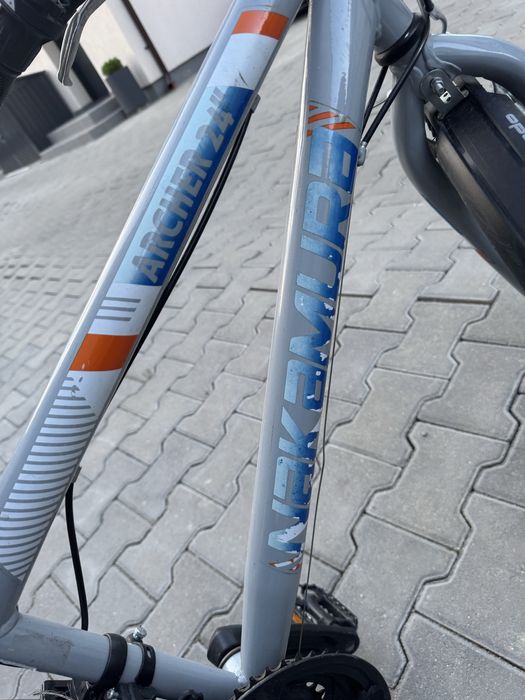Vand bicicleta  ARCHER 24 “ pentru varsta de 8-14 ani
