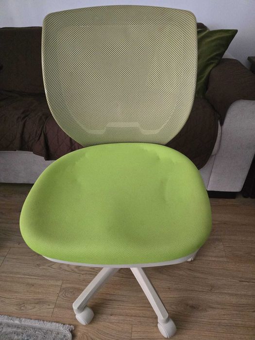 scaun rotativ pentru copii - verde deschis - utilizat