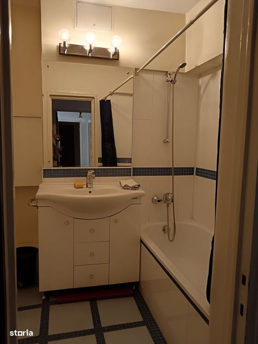La UNIVERSITATE, apartament elegant, somptuos salon de 45mp.