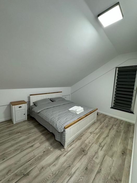 Închiriez apartament pe termen lung