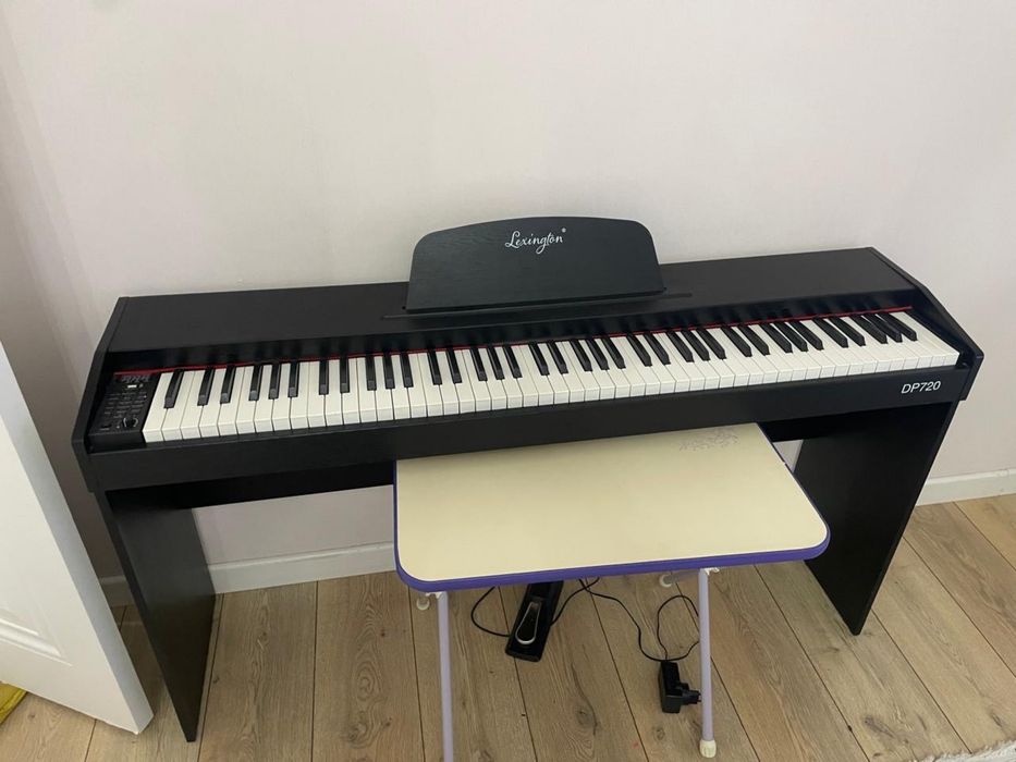 Продается Пианино