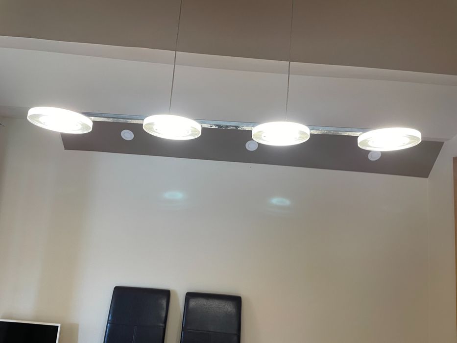 Candelabru led pentru camera de masa