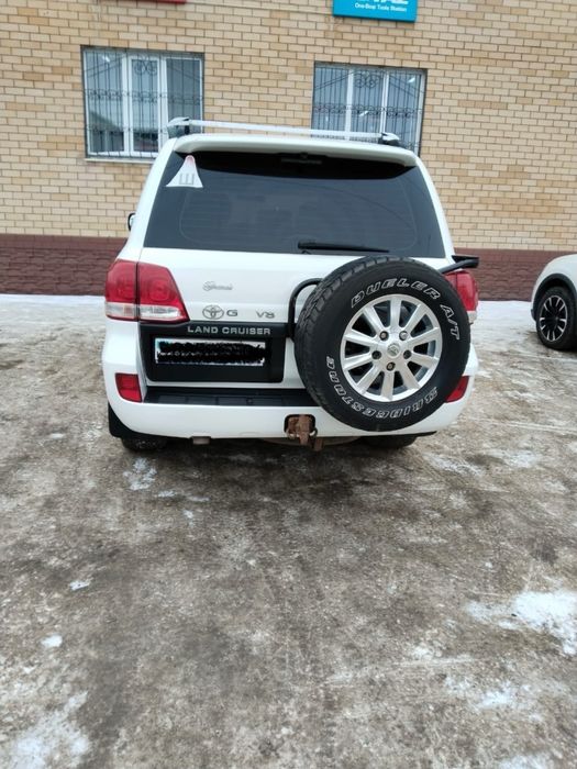 Продам Toyota Land Cruiser 200