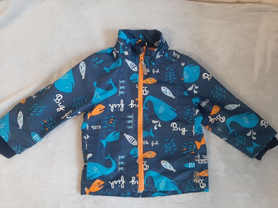 Продам ветровка на мальчика