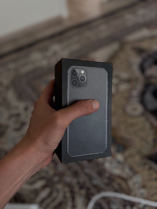 Продам iPhone 11pro / 64GB