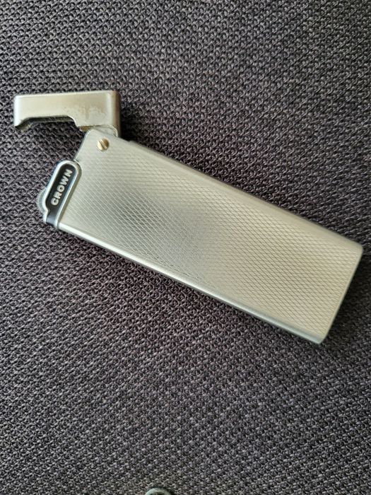 Ghilotina trabucuri Dunhill si bricheta Crown.