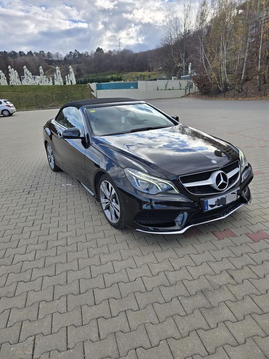 Mercedes-Benz E220 CDI Pachet AMG Cabrio

Pachet AMG

Faruri automate/