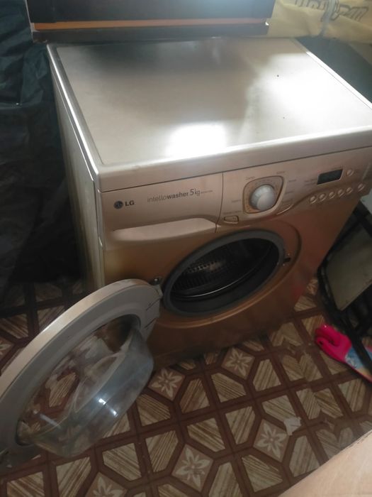 Продам стиральную машинку
