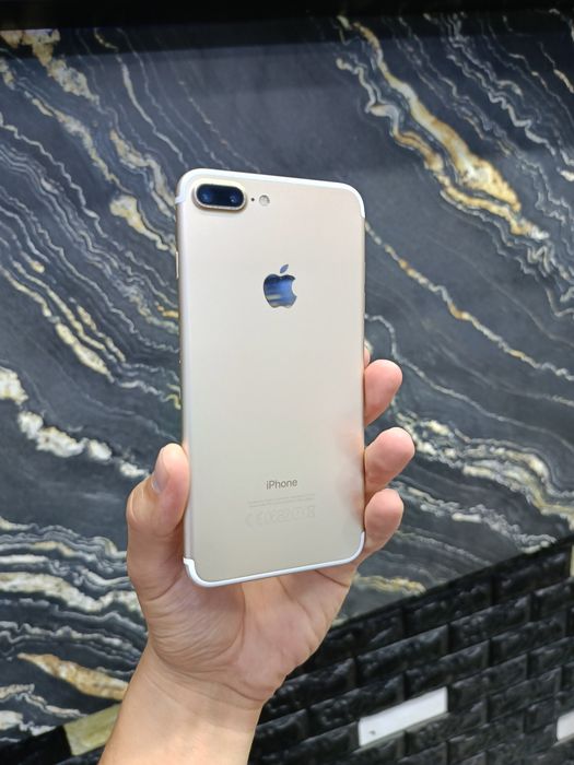 iPhone 7+  128/68%