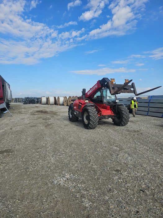Închiriez incarcator telescopic manitou și miniexcavator,bobcat.