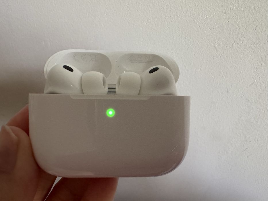 Оригинал airpods pro 3