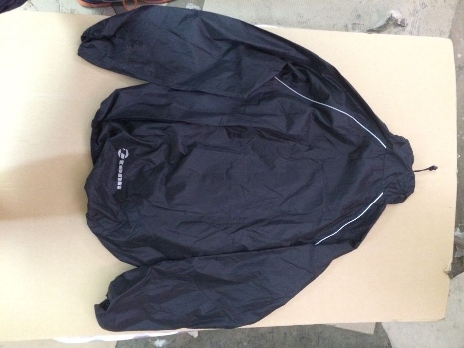 Продавам ветровки Tenn active, промоция 20 лв.