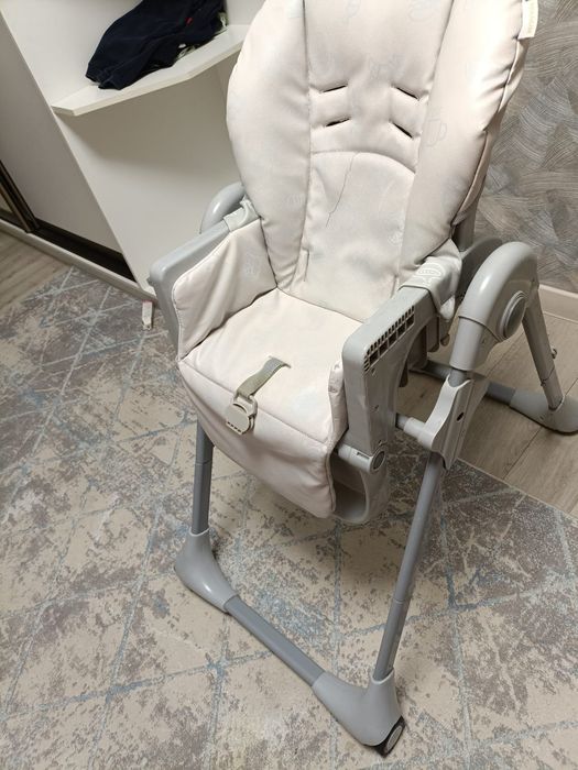 Столик для кормления