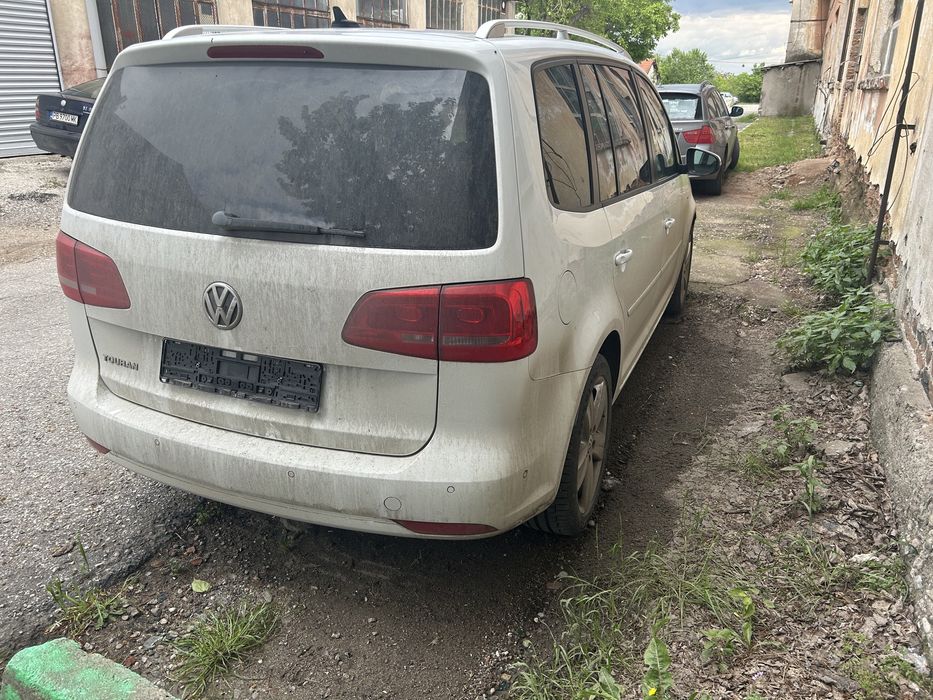 На части VW touran 1.6 105 / VW туран 1.6 105 к.с