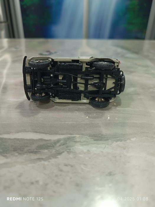 Продам модель автомобиля ссср 1:43