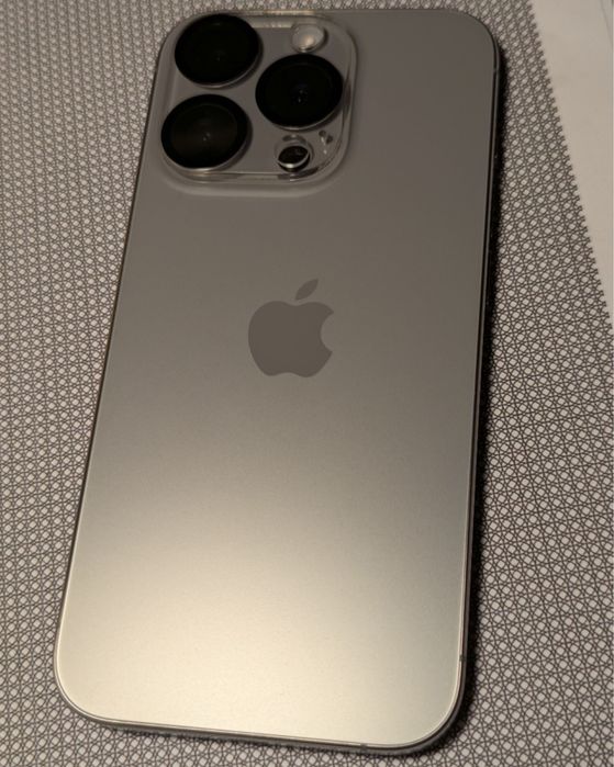 iPhone 15 pro 256