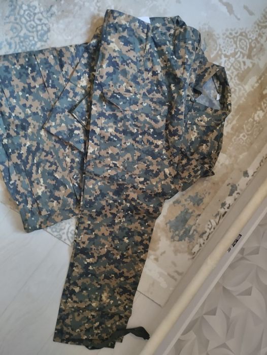 Продам срочно костьюм