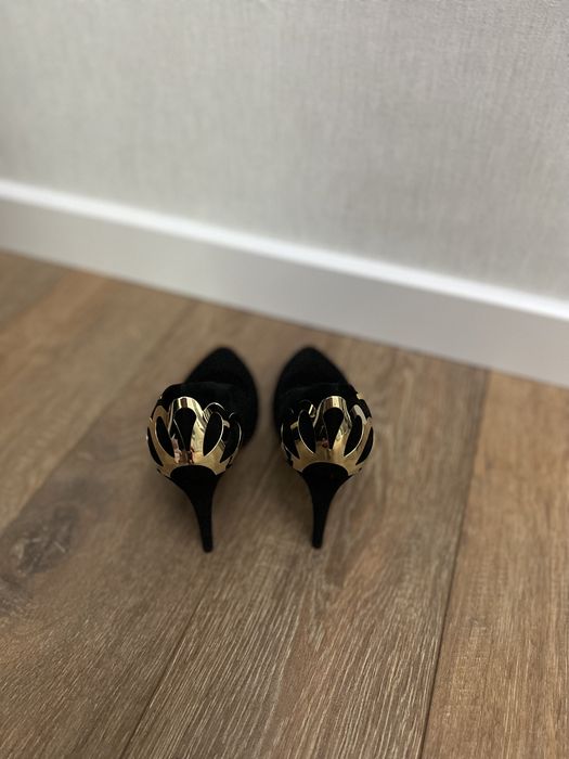 Туфли замшевые Loriblu 36,5