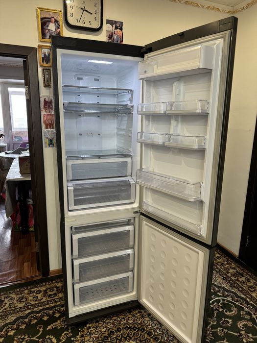 Продам холодильник