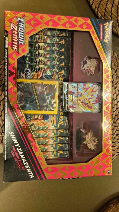 Покемон кутии Crown Zenith Premium figure collection boxes