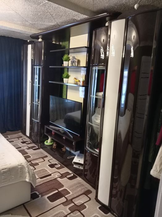 Стенка в гостинную