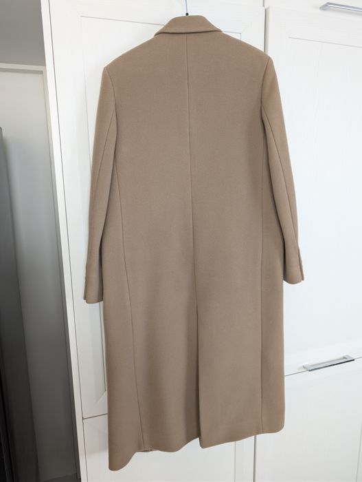 Пальто Massimo dutti 30000